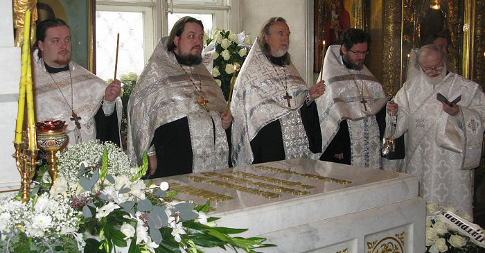 Панихида по Патриарху Алексию II (2013).